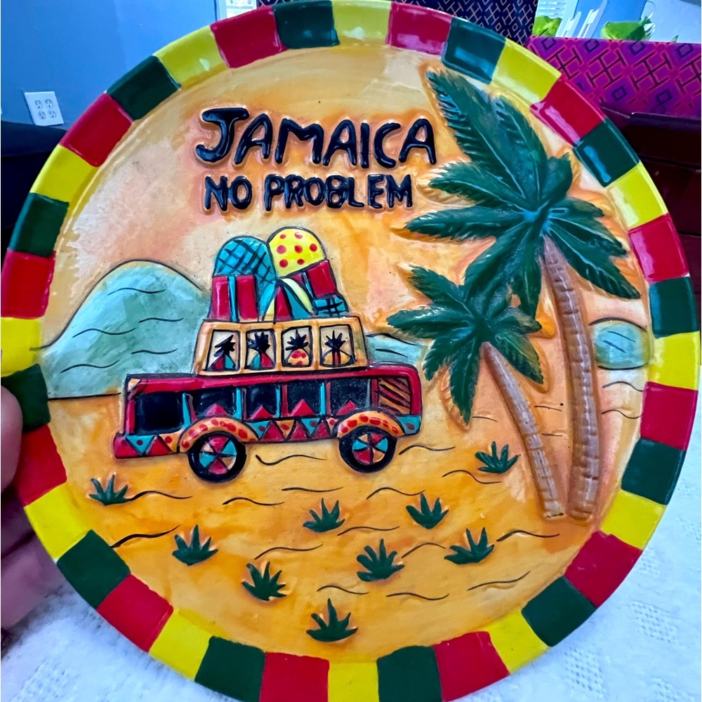 Decorative Plate - Jamaica No Problem Mon with fabric loop for wall hanging.